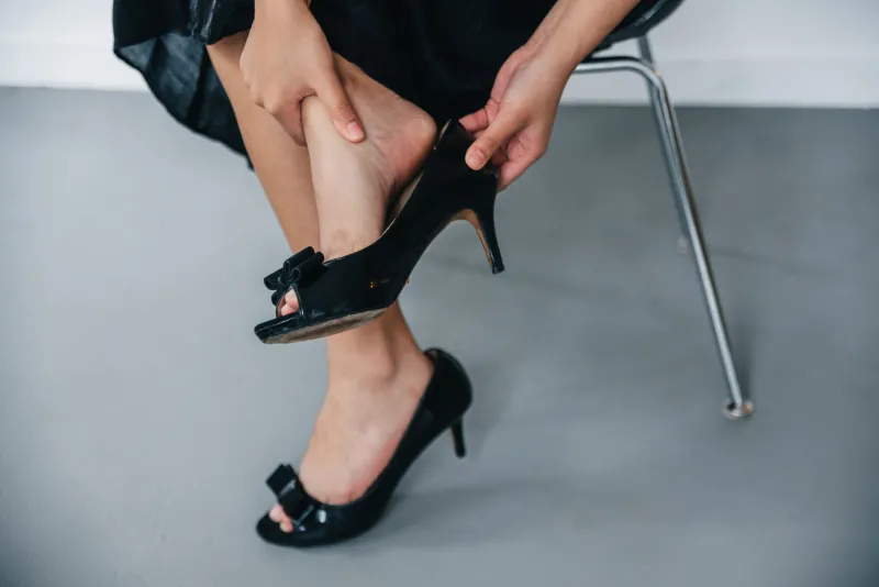 What Expensive Shoes Actually Do to Your Feet — And Why Podiatrists Are Taking Notice